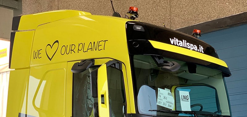 wrapping-automezzi-con-scritte-e-loghi-pubblicita-milano wrapping-automezzi-con-scritte-e-loghi-pubblicita-milano